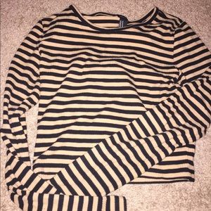 Long sleeve crop top